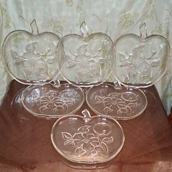 Other - Vintage Clear Glass Apple-Shaped Dessert Plates - Set of 6